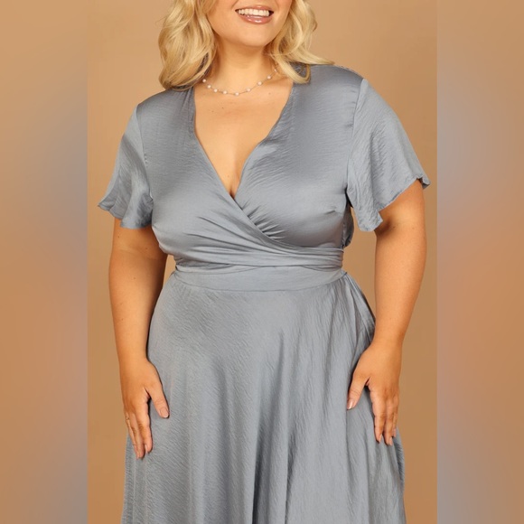 Petal + Pup Amanda Hi-Lo Tie Front Dress Blue Large - Picture 3 of 13